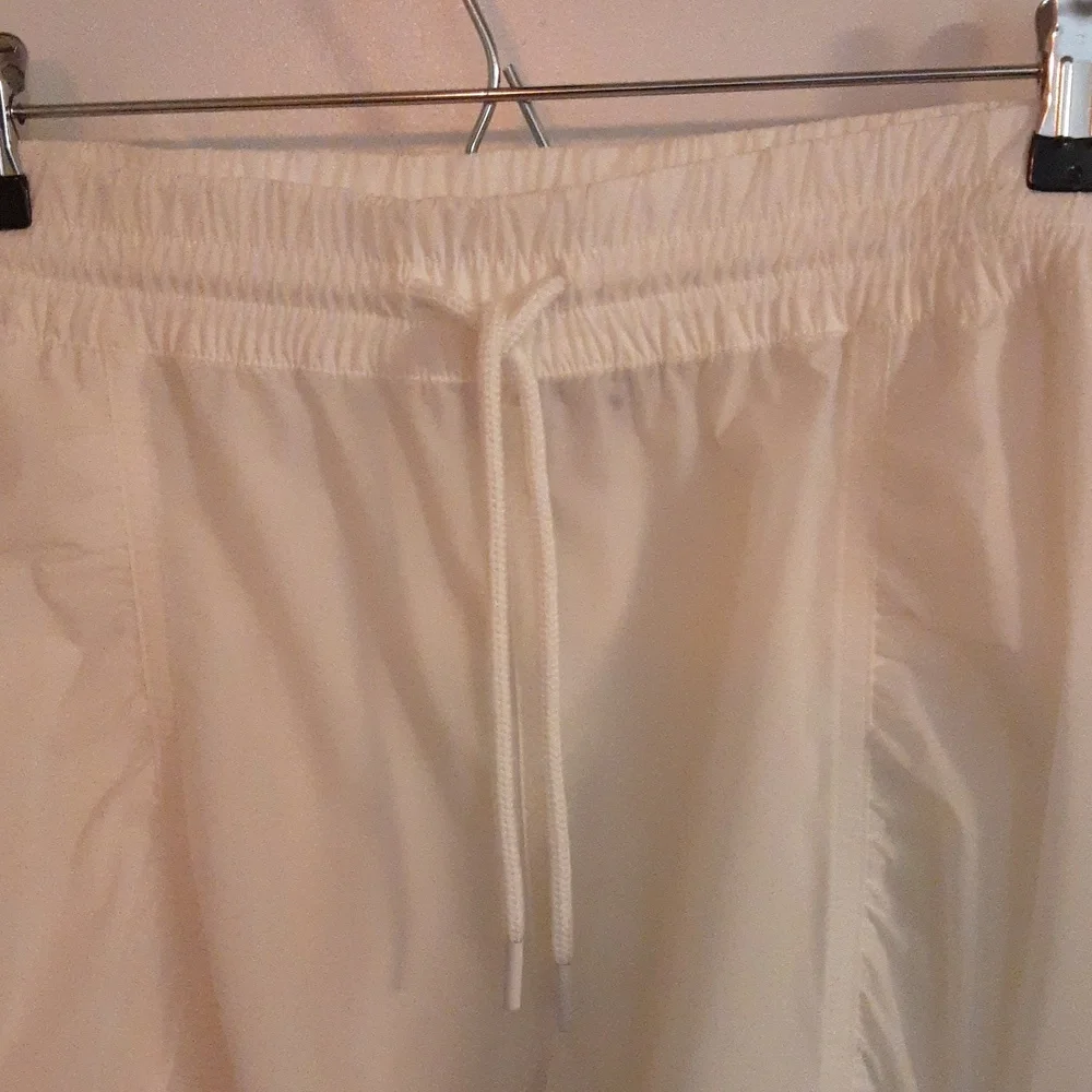 Athleta Parachute Cargo Pants - New with Tags - Picture 4 of 8
